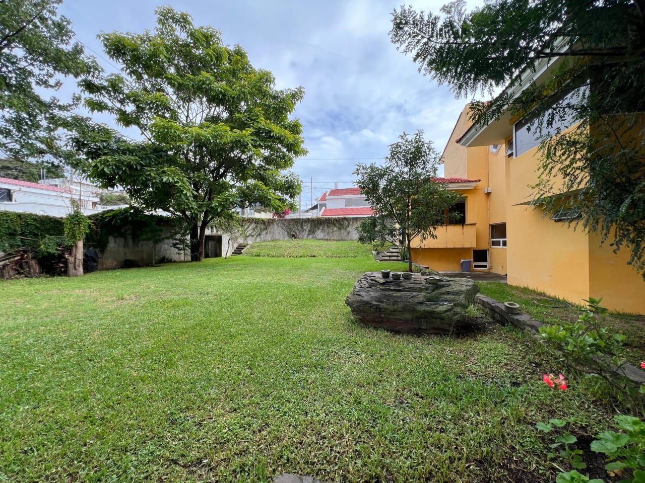 CASA EN VENTA SAN CRISTOBAL, ZONA 8 DE MIXCO RESIDENCIAL LOMA REAL — Casa en Venta en Loma Real, Zona 8 Mixco, Guatemala, Ciudad — foto 5 de 16