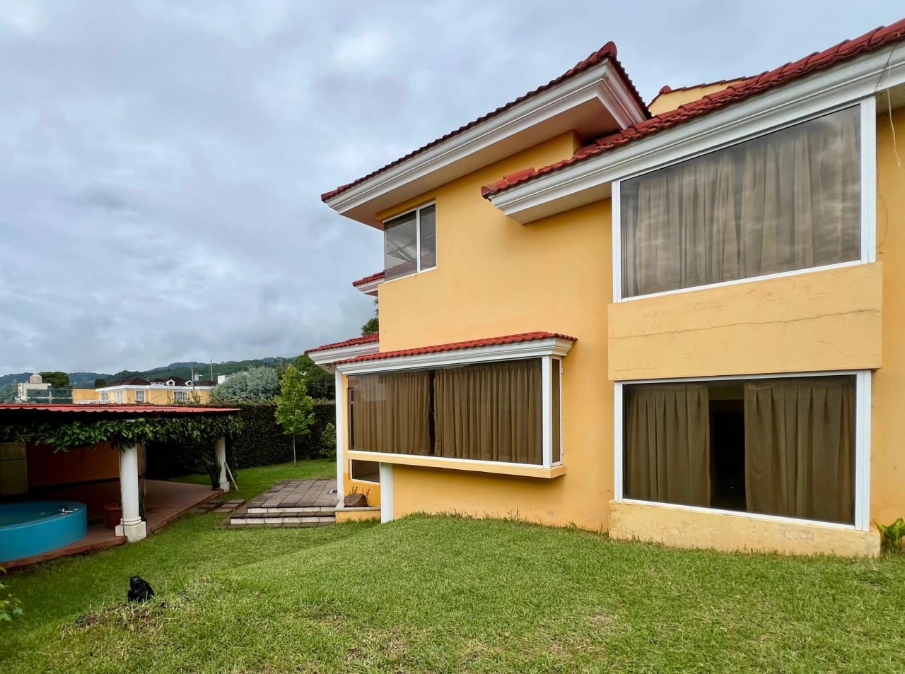CASA EN VENTA SAN CRISTOBAL, ZONA 8 DE MIXCO RESIDENCIAL LOMA REAL — Casa en Venta en Loma Real, Zona 8 Mixco, Guatemala, Ciudad — foto 6 de 16