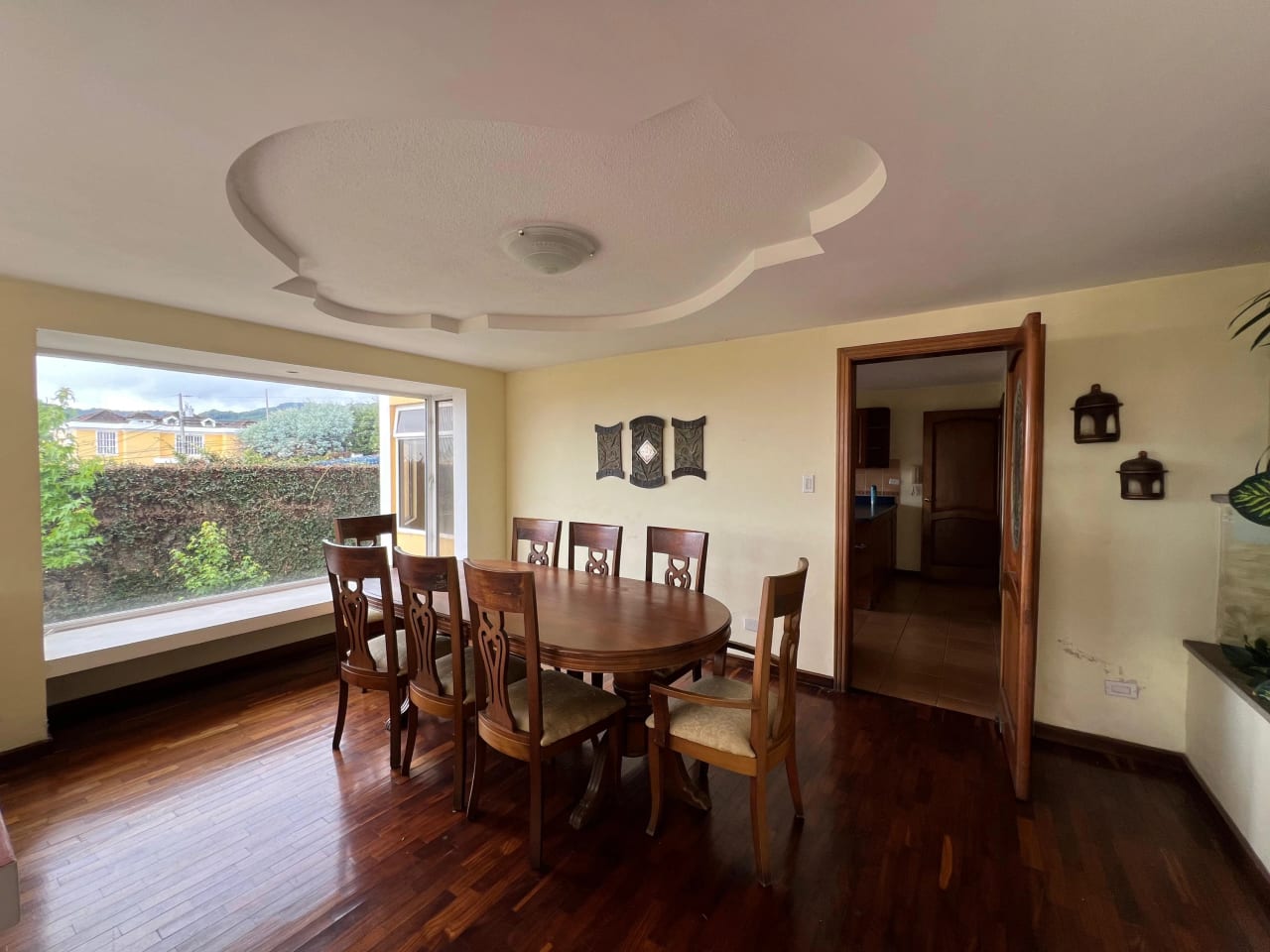 CASA EN VENTA SAN CRISTOBAL, ZONA 8 DE MIXCO RESIDENCIAL LOMA REAL — Casa en Venta en Loma Real, Zona 8 Mixco, Guatemala, Ciudad — foto 10 de 16