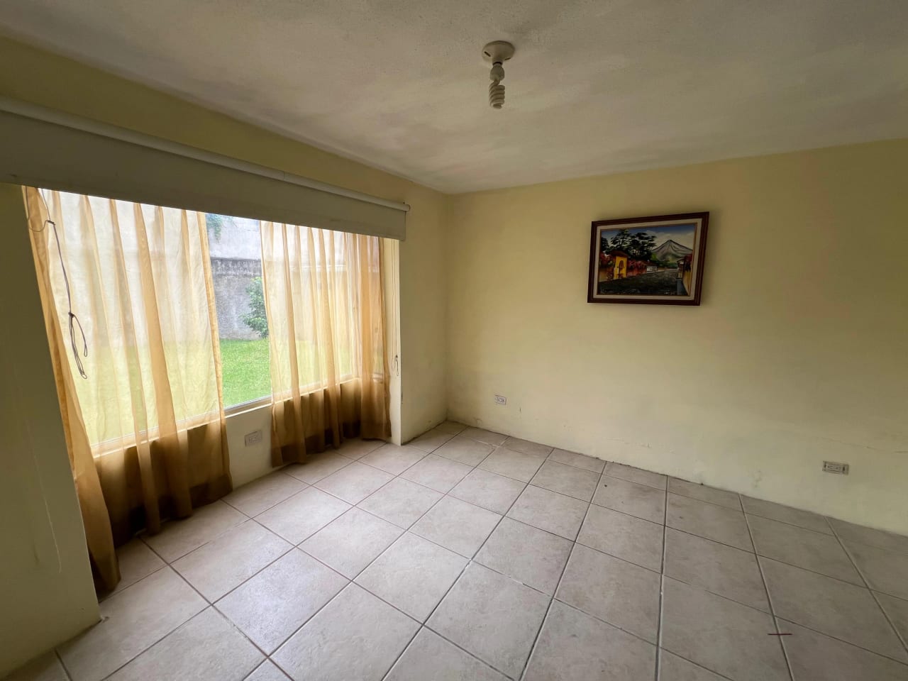 CASA EN VENTA SAN CRISTOBAL, ZONA 8 DE MIXCO RESIDENCIAL LOMA REAL — Casa en Venta en Loma Real, Zona 8 Mixco, Guatemala, Ciudad — foto 15 de 16