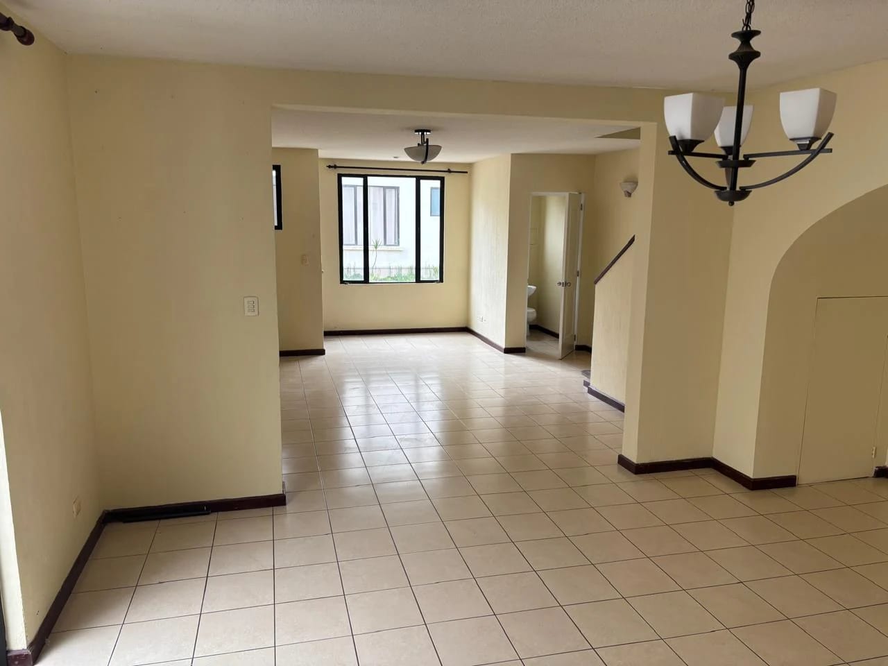 CASA EN VENTA CARRETERA A EL SALVADOR KM. 19.8 CONDOMINIO LOS MANZANILLOS — Casa en Venta en Las Manzanillas, Carretera a El Salvador, Guatemala, Ciudad — foto 1 de 17