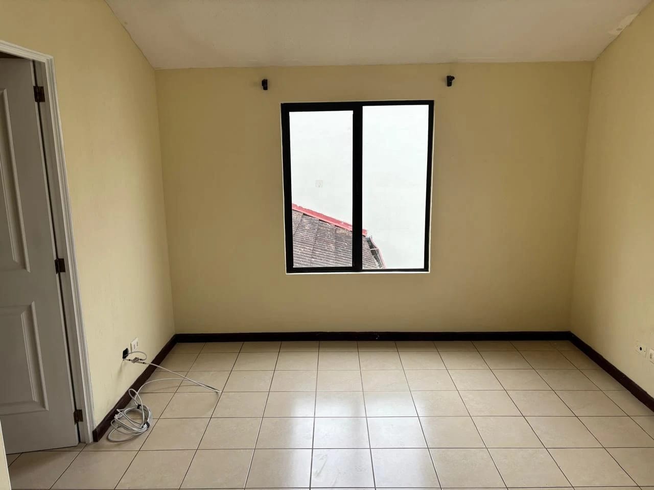 CASA EN VENTA CARRETERA A EL SALVADOR KM. 19.8 CONDOMINIO LOS MANZANILLOS — Casa en Venta en Las Manzanillas, Carretera a El Salvador, Guatemala, Ciudad — foto 11 de 17