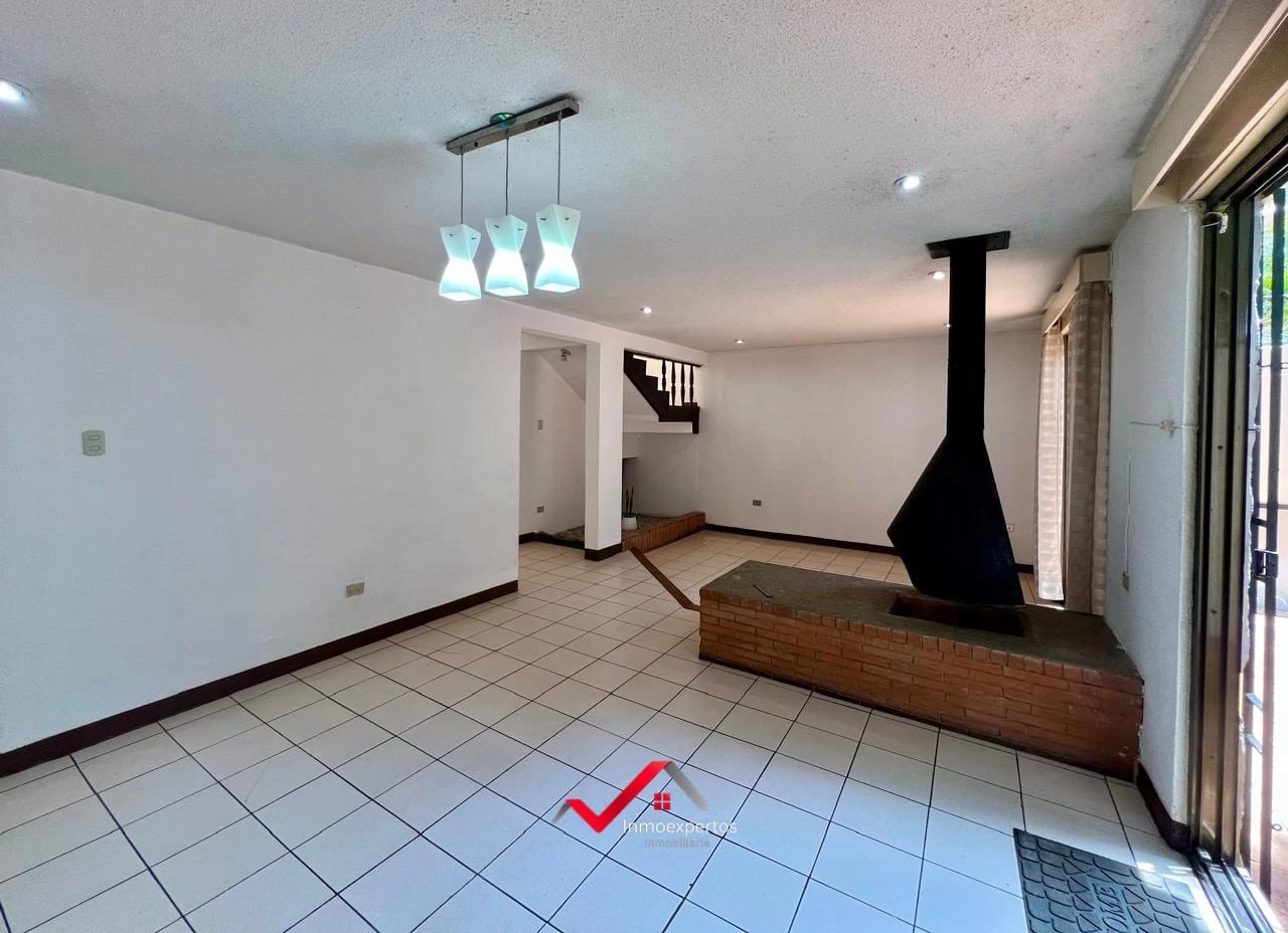 CASA EN VENTA EN FRAIJANES KM 27 — Casa en Venta en Carretera a El Salvador, Guatemala, Ciudad — foto 7 de 14