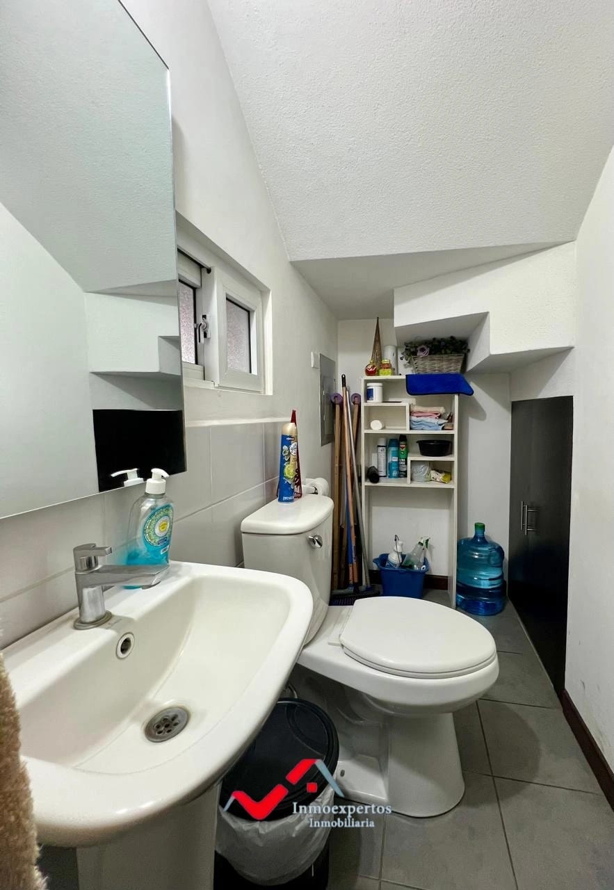 CASA EN VENTA EN ZONA 10 DE MIXCO, CONDADO SAN JACINTO — Casa en Venta en Lomas de San Jacinto, Zona 10 Mixco, Guatemala, Ciudad — foto 8 de 16