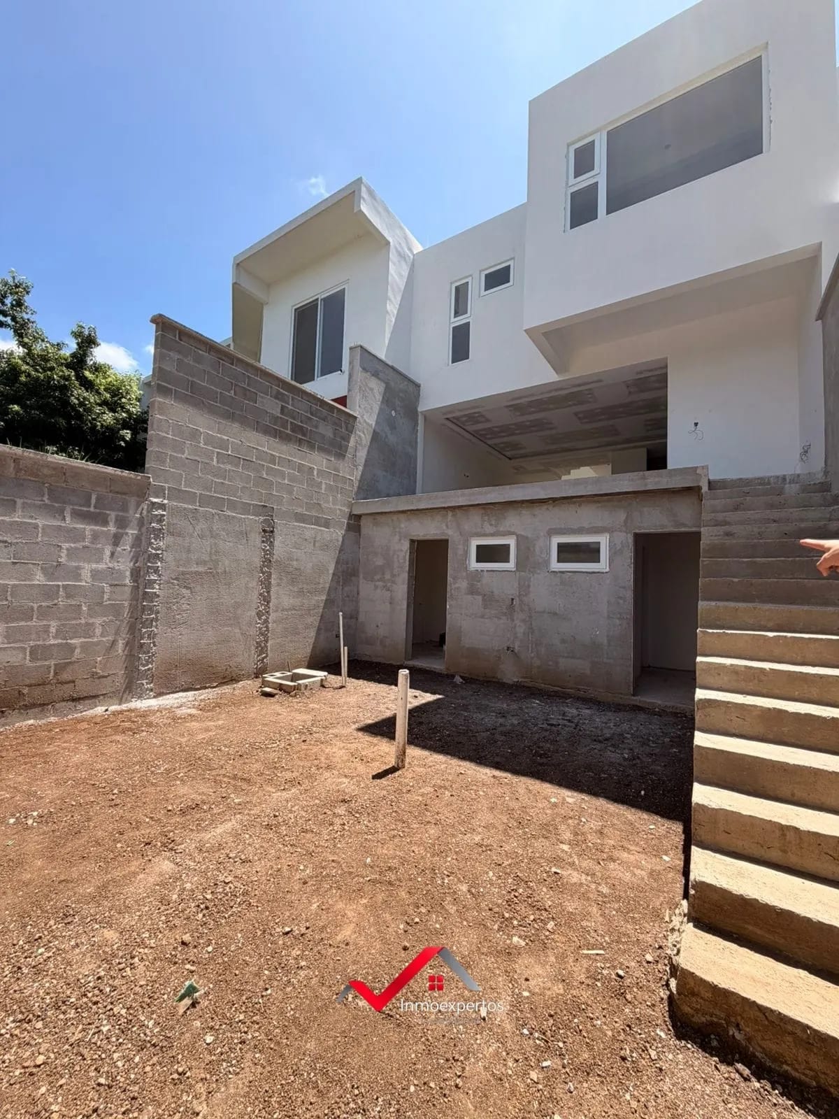 Casa en Venta San Cristobal Sector B2, Zona 8 de Mixco — Casa en Venta en Zona 8 Mixco, Guatemala, Ciudad — foto 1 de 17