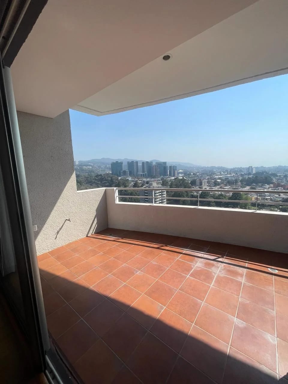 Apartamento en Renta Zona 15, Vista Hermosa II Edificio Botticelli II — Apartamento en Alquiler en Botticelli II, Zona 15, Guatemala, Ciudad — foto 4 de 17