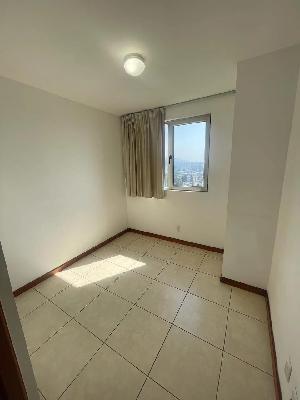 Apartamento en Renta Zona 15, Vista Hermosa II Edificio Botticelli II — Apartamento en Alquiler en Botticelli II, Zona 15, Guatemala, Ciudad — foto 11 de 17