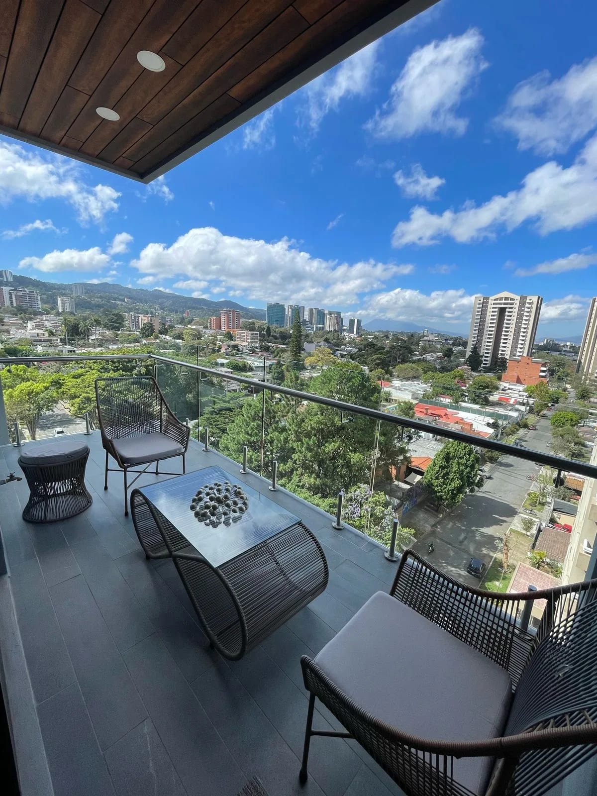 Apartamento con Linea Blanca en Renta, Zona 15 Vista Hermosa II Edifi — Apartamento en Alquiler en Vhista, Zona 15, Guatemala, Ciudad — foto 16 de 17