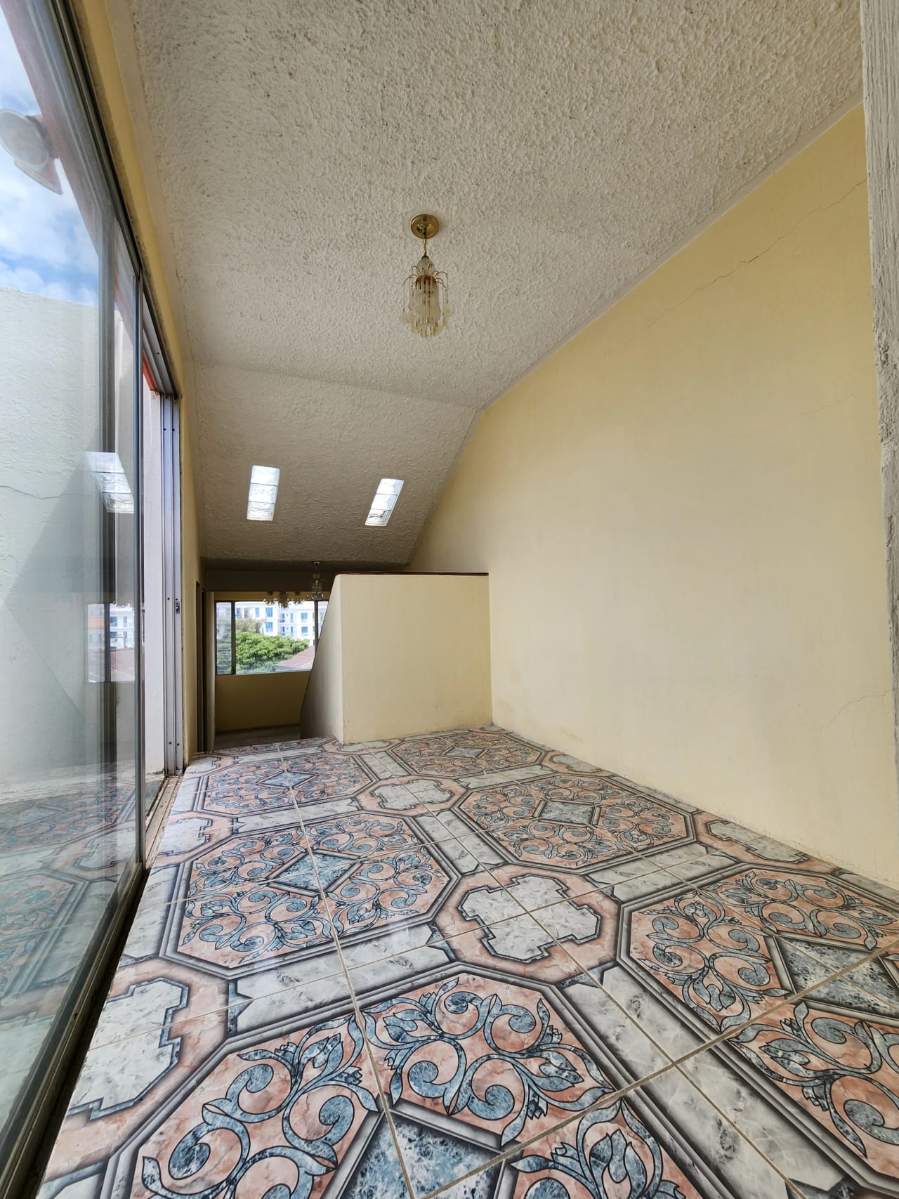 RENTA | Propiedad en Zona 15 - Espacio Versátil para Clínica, Oficina, Salón o Showroom Privado — Casa en Alquiler en Vista Hermosa III, Zona 15, Guatemala, Ciudad — foto 8 de 17