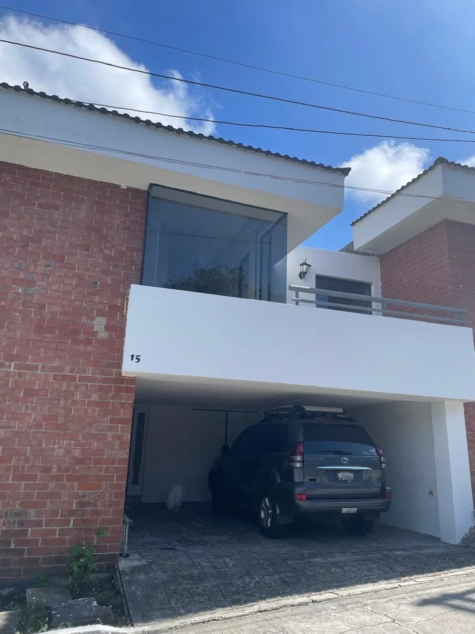 EXCLUSIVA OPORTUNIDAD EN CES Casa en Venta - Condominio "Jardín del Valle" — Casa en Venta en Santa Catarina Pinula, Guatemala, Ciudad — foto 1 de 14