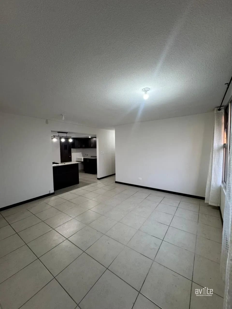 Apartamento de 87 metros, más parqueos en venta, Condado Narano — Apartamento en Venta en Condado Naranjo, Zona 4 Mixco, Guatemala, Ciudad — foto 1 de 11