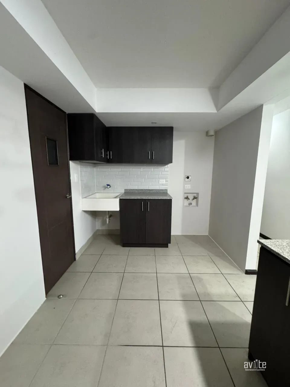 Apartamento de 87 metros, más parqueos en venta, Condado Narano — Apartamento en Venta en Condado Naranjo, Zona 4 Mixco, Guatemala, Ciudad — foto 4 de 11