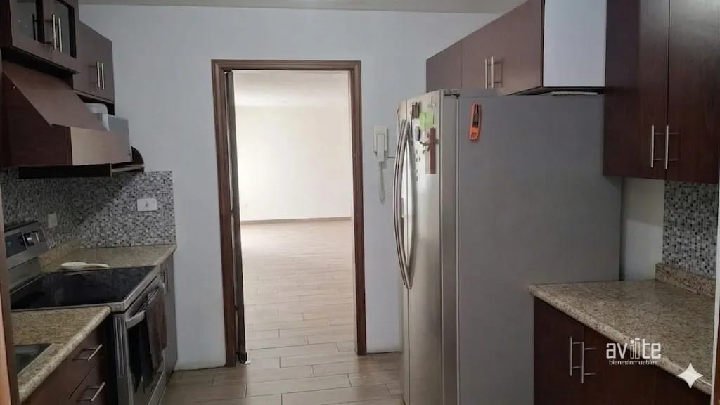 Bosques de La Fontana, zona 4 de Mixco. Venta de hermosa casa — Casa en Venta en Zona 4 Mixco, Guatemala, Ciudad — foto 8 de 16