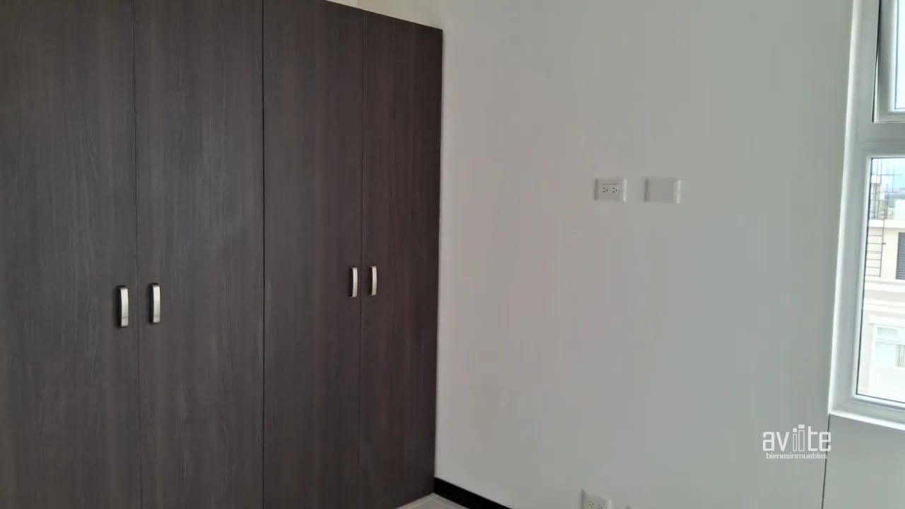 Serena, Condado Naranjo, Apartamento en alquiler, nivel alto — Apartamento en Alquiler en Condado Naranjo, Zona 4 Mixco, Guatemala, Ciudad — foto 8 de 13