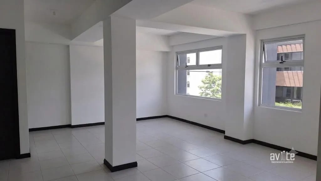 Villa de dos niveles para estrenar con linea blanca. Condado Naranjo — Apartamento en Alquiler en Condado Naranjo, Zona 4 Mixco, Guatemala, Ciudad — foto 1 de 13
