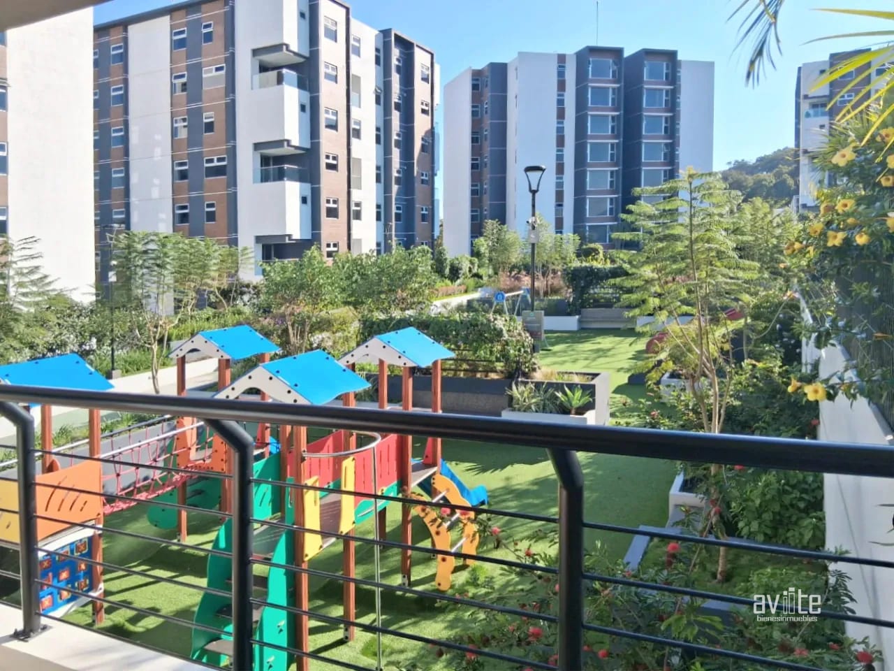 Villa de dos niveles para estrenar con linea blanca. Condado Naranjo — Apartamento en Alquiler en Condado Naranjo, Zona 4 Mixco, Guatemala, Ciudad — foto 11 de 13