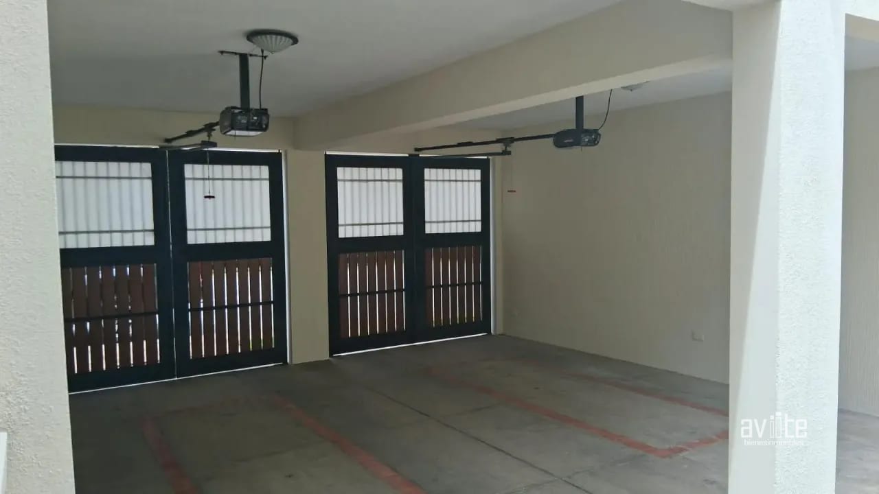 Casa con jardín grande, de Alameda Norte en Condado Naranjo — Casa en Alquiler en Condado Naranjo, Zona 4 Mixco, Guatemala, Ciudad — foto 15 de 15
