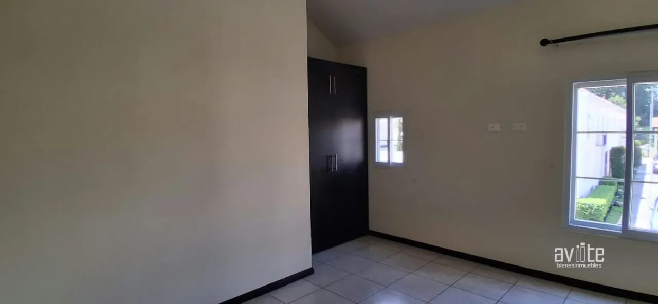 CONDADO NARANJO, Casa Navarra en alquiler Q9,500 — Casa en Alquiler en Condado Naranjo, Zona 4 Mixco, Guatemala, Ciudad — foto 10 de 10