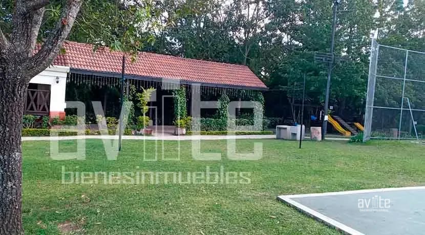 Condado Naranjo, Real Solana en venta. Lindo jardín, mucho espacio familiar — Casa en Venta en Condado Naranjo, Zona 4 Mixco, Guatemala, Ciudad — foto 13 de 14