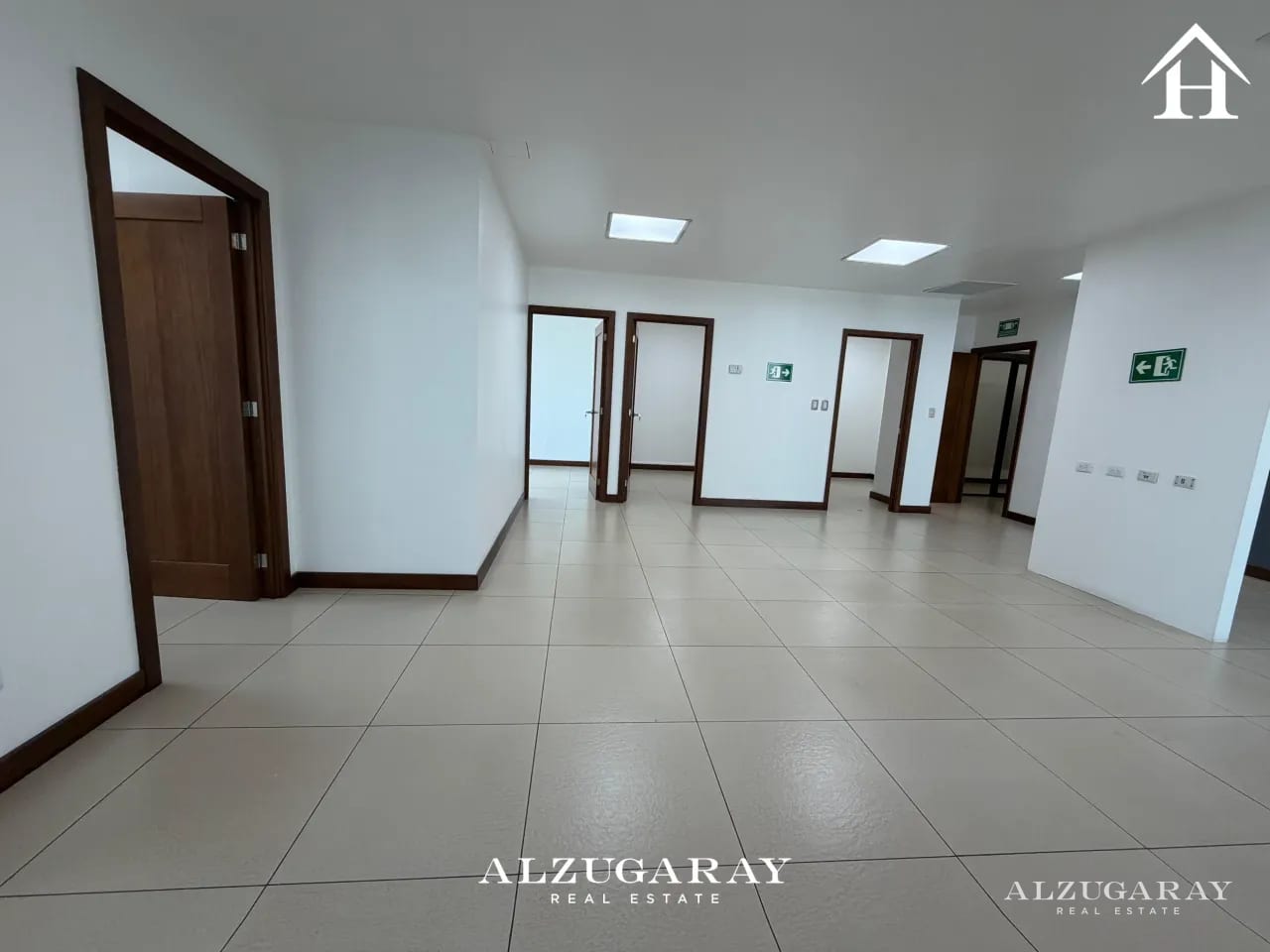 OFICINA AMPLIA ZONA 15 -200 M2 / EDIFICIO AVANTE — Oficina en Alquiler en Avante, Zona 15, Guatemala, Ciudad — foto 7 de 12