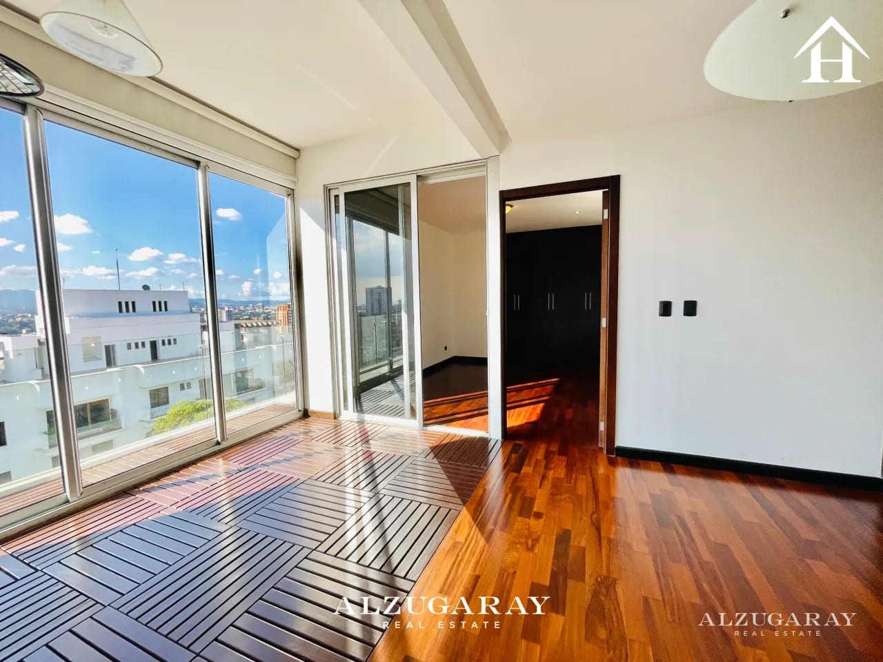 PENTHOUSE C/ AMPLIOS BALCONES - 3 HAB. / VISTA HERMOSA I ZONA 15 — Apartamento en Alquiler en Zona 15, Guatemala, Ciudad — foto 11 de 17