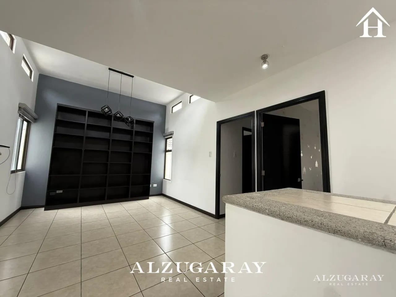 CASA C/ JARDÍN Y PERGOLA Z.16- 3 HAB. / VISTAS DE SAN ISIDRO — Casa en Venta en Vistas de San Isidro, Zona 16, Guatemala, Ciudad — foto 6 de 12