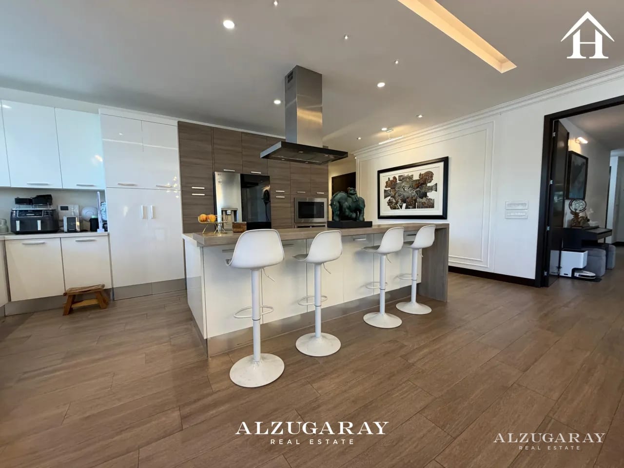 Apartamento en Venta -411 MT2 / 4 Hab. / 8 Parqueos Z. 15 — Apartamento en Venta en Zona 15, Guatemala, Ciudad — foto 4 de 11