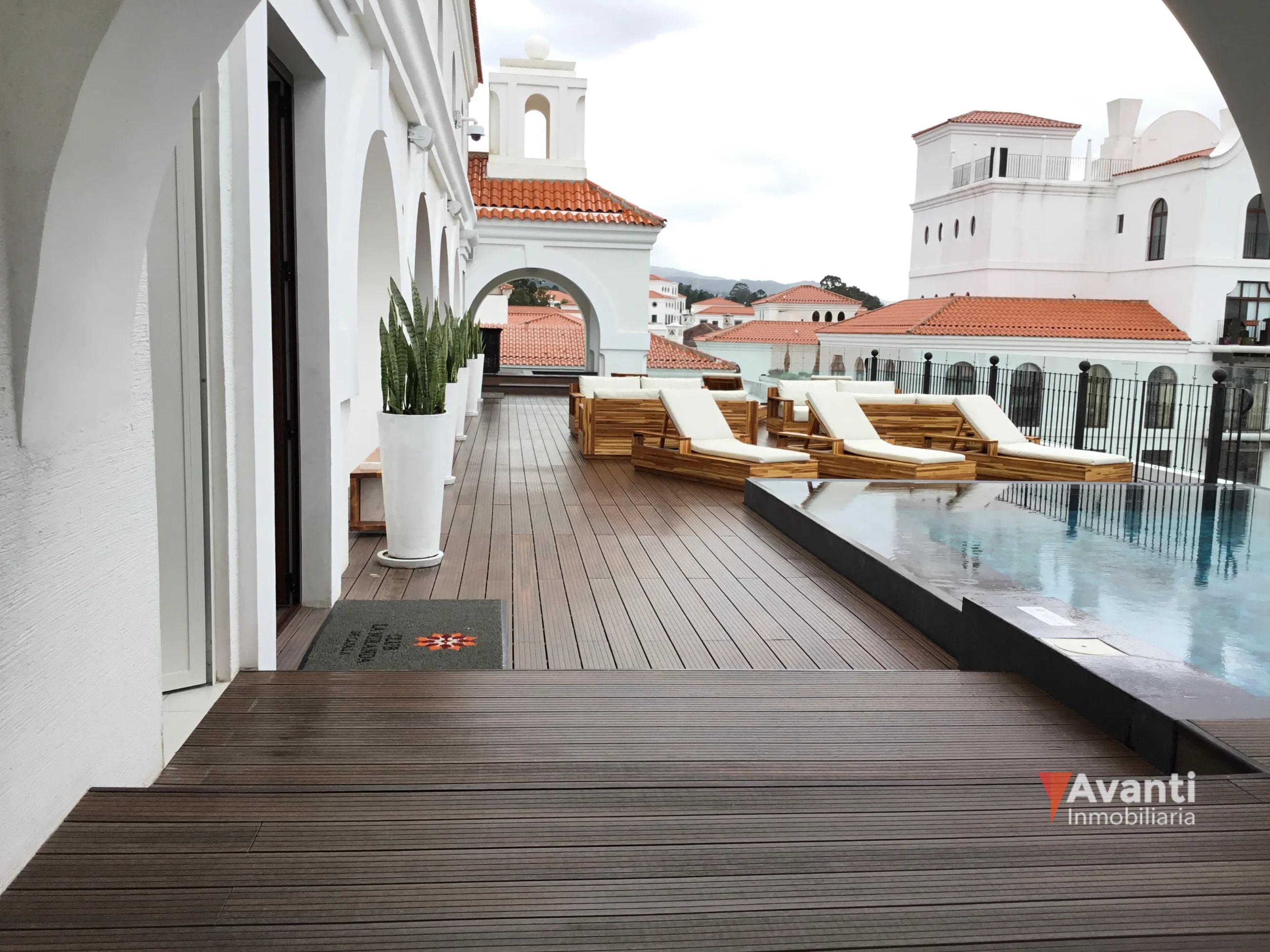 ALQUILER LINDO APARTAMENTO CON TERRAZA EN LIRIOS DE CAYALA ZONA 16 - 13