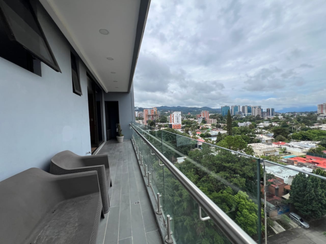 Apartamento Renta Zona 15 Vista Hermosa 2, Edificio Vhista , 2 Dormitorios , 2,5 Baños, 135 MTS2 $1,500 Linda Vista (no Se Aceptan Mascotas) — Apartamento en Alquiler en Vista Hermosa II, Zona 15, Guatemala, Ciudad — foto 2 de 10