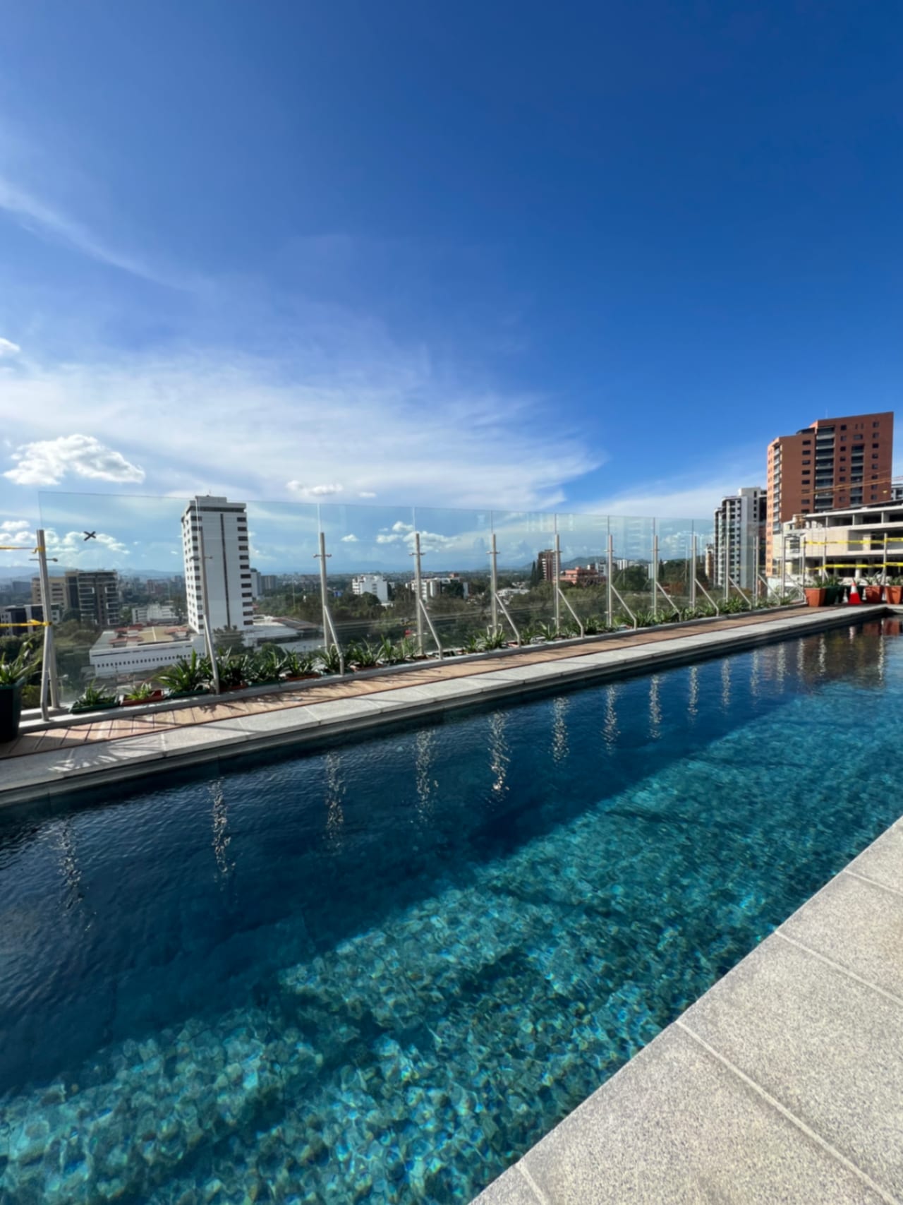 Apartamento Renta Zona 15 Vista Hermosa 2, Edificio Vhista , 2 Dormitorios , 2,5 Baños, 135 MTS2 $1,500 Linda Vista (no Se Aceptan Mascotas) — Apartamento en Alquiler en Vista Hermosa II, Zona 15, Guatemala, Ciudad — foto 1 de 10