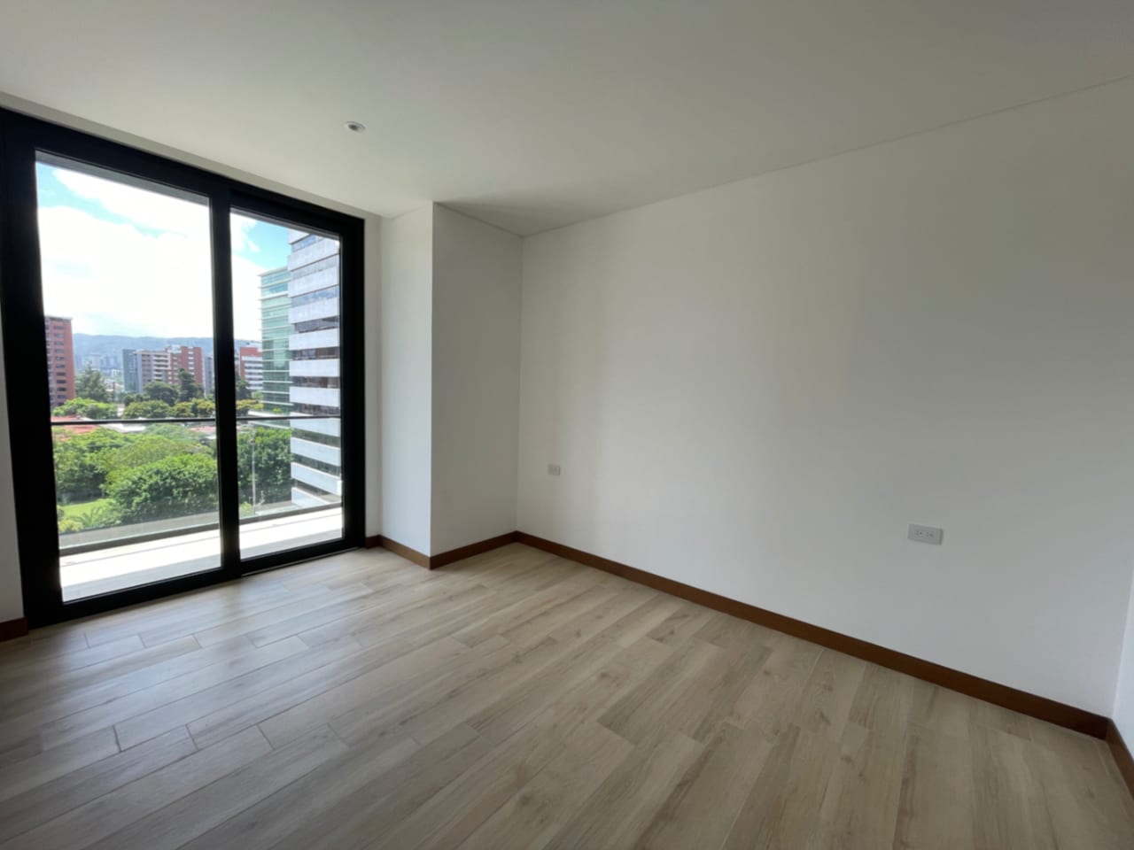 Zona 10, Apartamento Nuevo en Renta Ferré Diez, 95 MTS2, 2 Dormitorios — Apartamento en Alquiler en Ferré Diez, Zona 10, Guatemala, Ciudad — foto 2 de 16