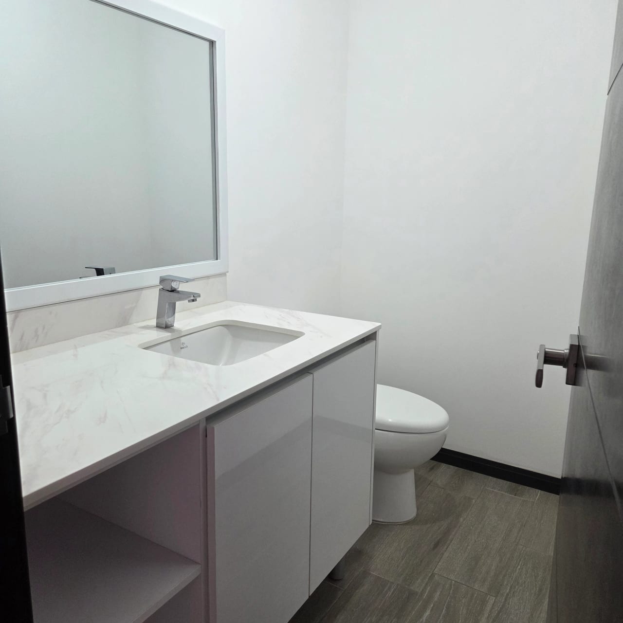 Apartamento en Venta Zona 14 La Villa, Segheria — Apartamento en Venta en Segheria, Zona 14, Guatemala, Ciudad — foto 13 de 14