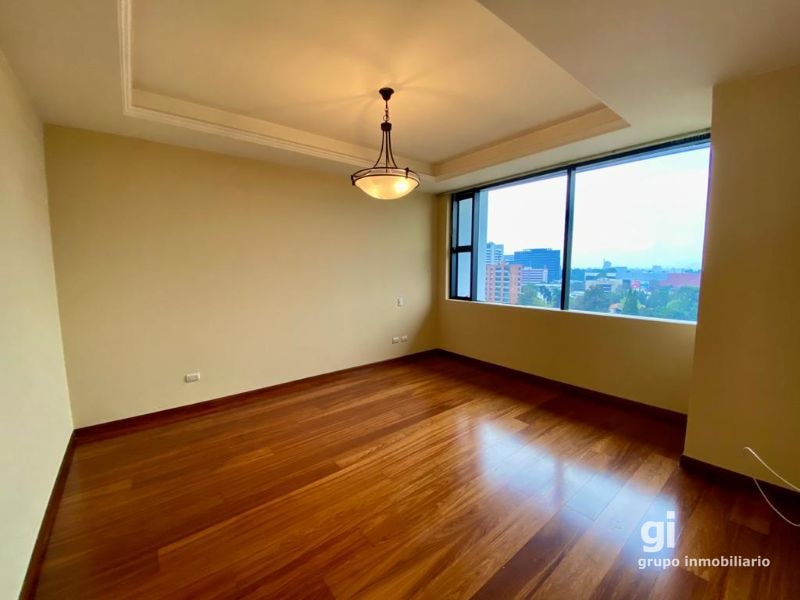 Apartamento en alquiler zona 10, 2 dormitorios + cuarto de servicio - 7