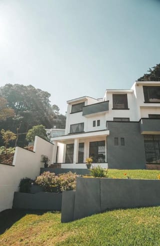 CASA EN MONTEBELLO, KM 9 CARRETERA A EL SALVADOR — Casa en Venta en Carretera a El Salvador, Guatemala, Ciudad — miniatura 1 de 4