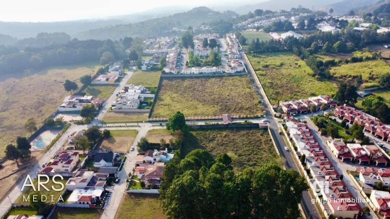 Terreno con potencial de desarrollo por Colegio Village - 2