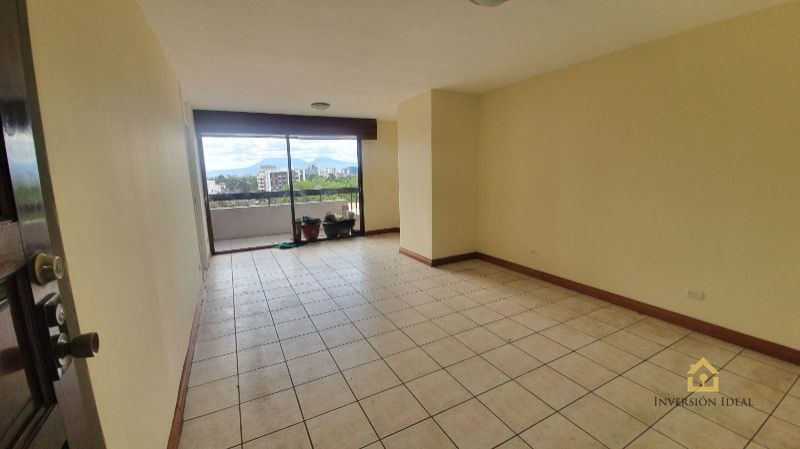 ¡OPORTUNIDAD EN ZONA 15! $160,000 | Apto. Vista  Hermosa 2 | 1 Habitación + Balcón - 2
