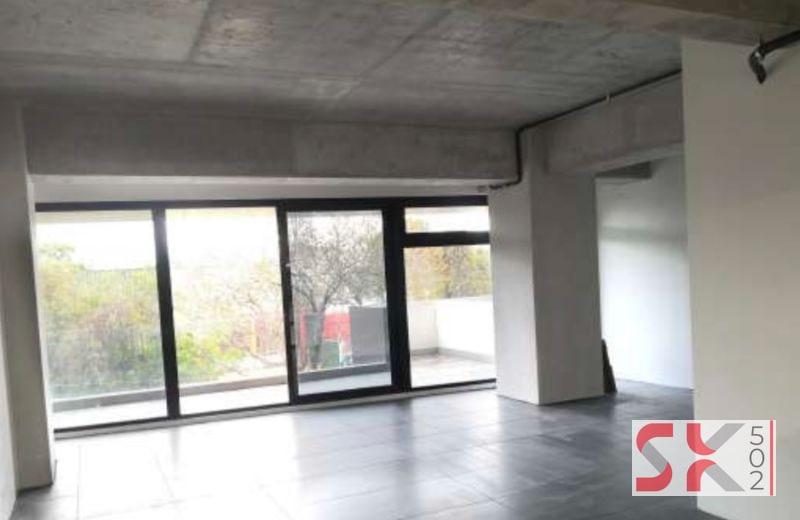 OFICINA CON BALCÓN EN EDIFICIO ASCEND, ZONA 9 - 1
