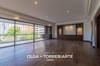 Apartamento con jardin en Tiffany 5ta. Avenida — Apartamento en Venta en Tiffany 5ta Avenida, Zona 14, Guatemala, Ciudad — miniatura 1 de 15