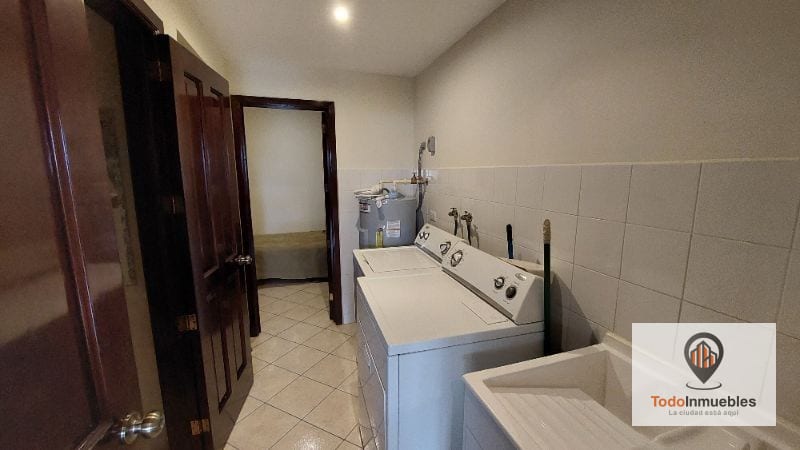 Apartamento de 198 m2 en venta en Milenia — Apartamento en Venta en Milenia, Zona 10, Guatemala, Ciudad — foto 11 de 13