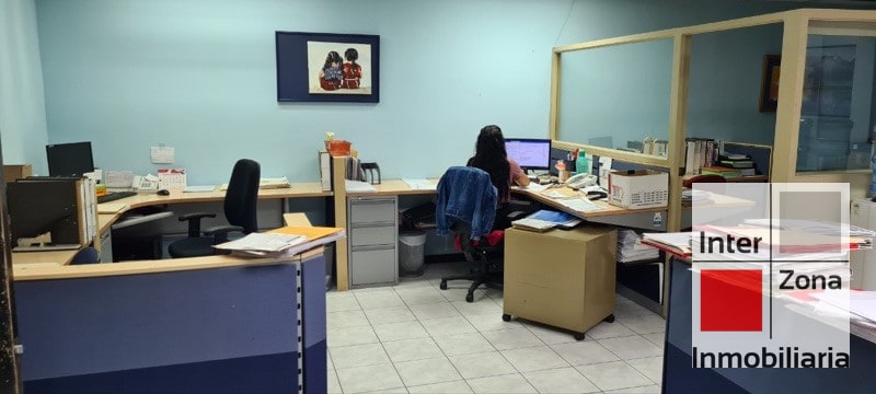 Venta de oficina sobre Avenida Las Américas, Zona 9 - 12