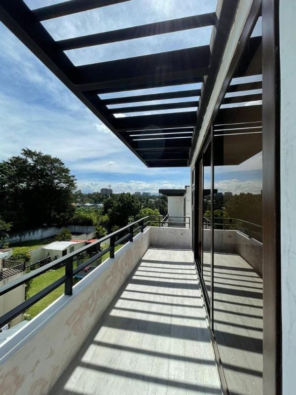 MODERNA CASA EN VENTA | ZONA 15, Colonia La Isla — Casa en Venta en El Maestro II, Zona 15, Guatemala, Ciudad — foto 6 de 17
