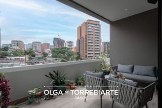 Apartamento en Azure, zona 14 — Apartamento en Alquiler en Azure Katorce, Zona 14, Guatemala, Ciudad — miniatura 2 de 7