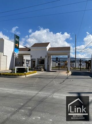 Vendo Casa San José Pinula — Casa en Venta en San José Pinula, Guatemala, Ciudad — miniatura 2 de 8