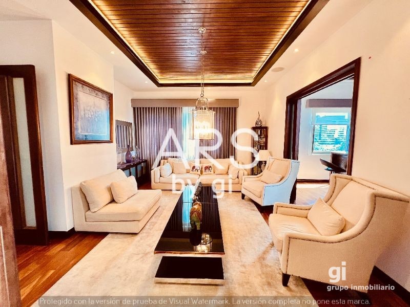 Lujoso Penthouse en zona 15 - 16