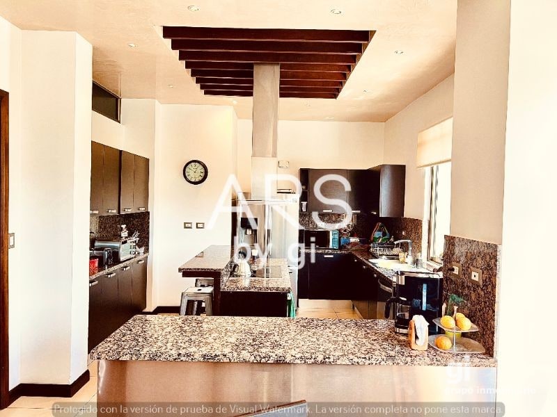 Lujoso Penthouse en zona 15 - 10