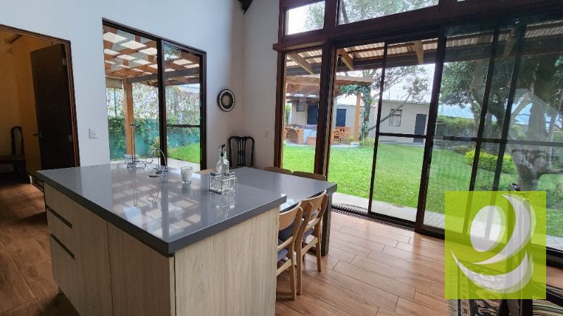 VENDO CASA EN CONDOMINIO ENTRADA A SAN MIGUEL DUEÑAS SACATEPEQUEZ — Casa en Venta en Antigua, Sacatepéquez — foto 11 de 15