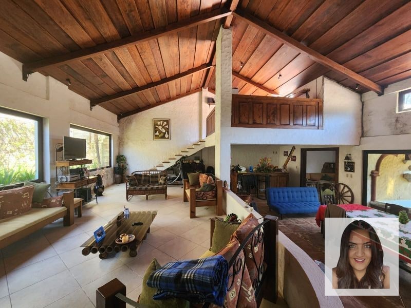 Casa en venta en San Lucas Sacatepéquez, Ubicación céntrica - 1