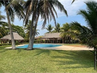 Terreno en condominio Monterrico US$120,000 — Terreno en Venta en Taxisco, Santa Rosa — miniatura 3 de 17