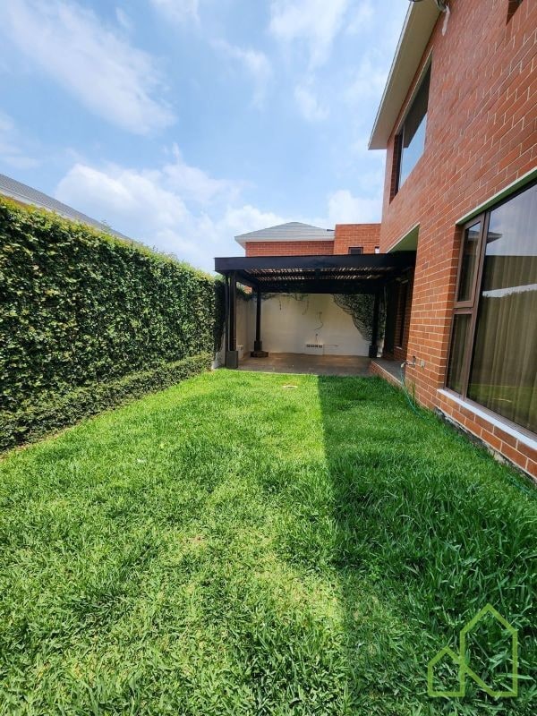 Casa en Venta a 5 minutos de Pradera zona 10 - 7
