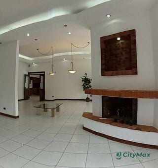 Casa Residencial en Venta en Zona 16 Kanajuyú II — Casa en Venta en Zona 16, Guatemala, Ciudad — miniatura 4 de 16